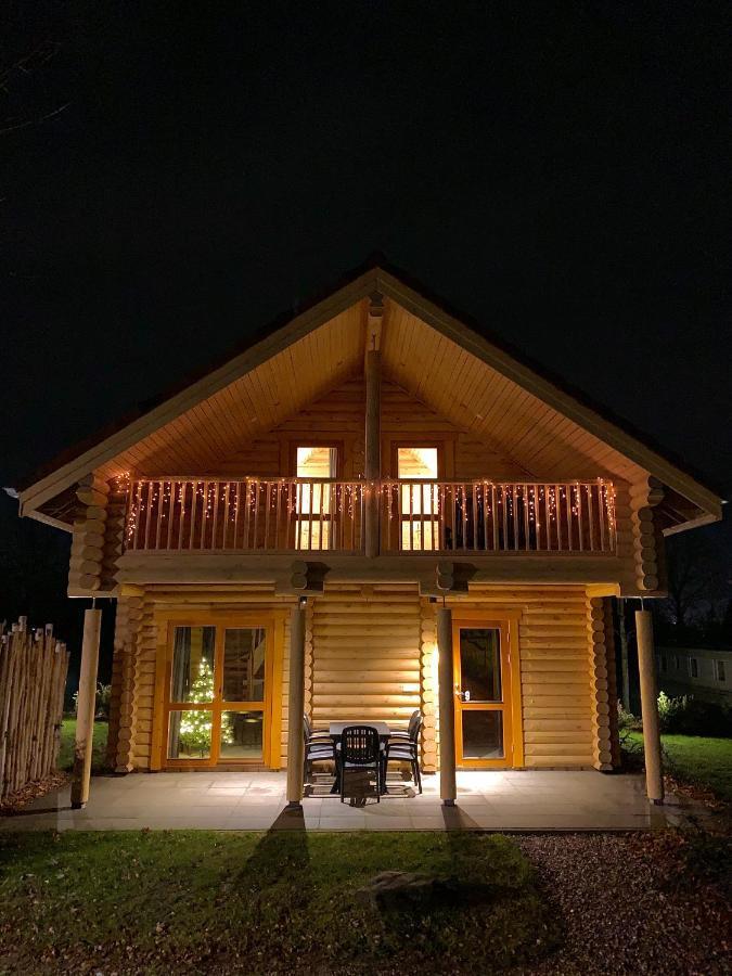Boomstamhuis High Chaparral Oorsbeek Exterior foto